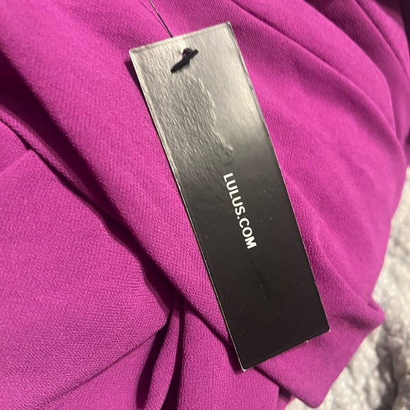 Beautiful Lulus dress - Picture 4 of 7